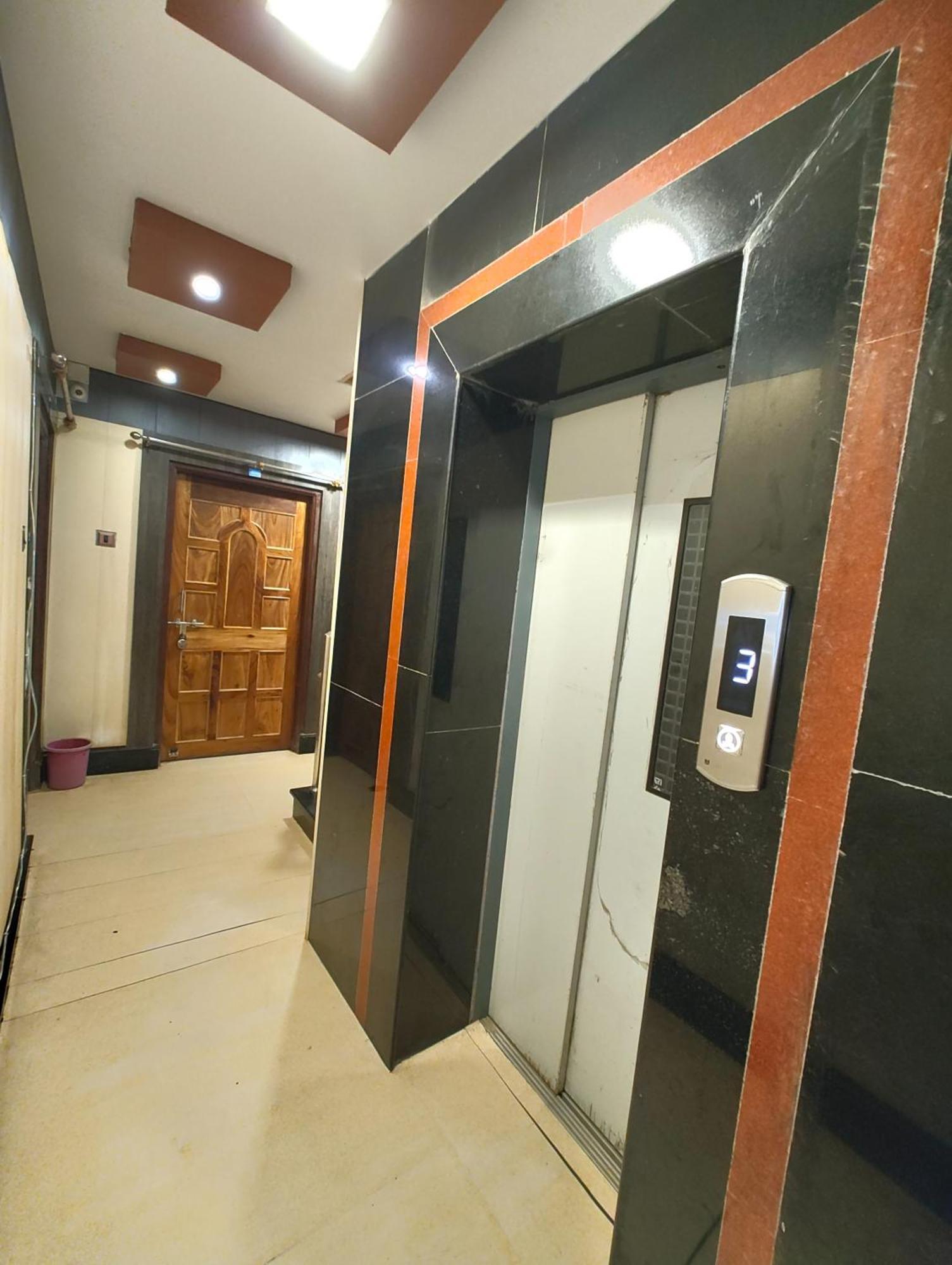 Sea Beach - 100 Meters From Sea Beach - Near By Jagannath Temple - Wifi - Lift And Parking Facilities - Jai Jagannath Hotel Puri
