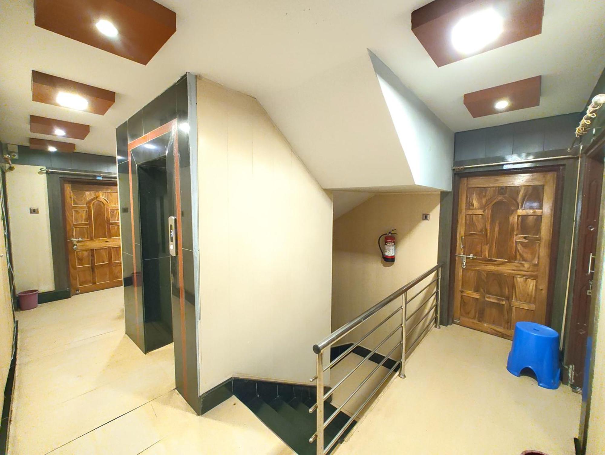 Sea Beach - 100 Meters From Sea Beach - Near By Jagannath Temple - Wifi - Lift And Parking Facilities - Jai Jagannath